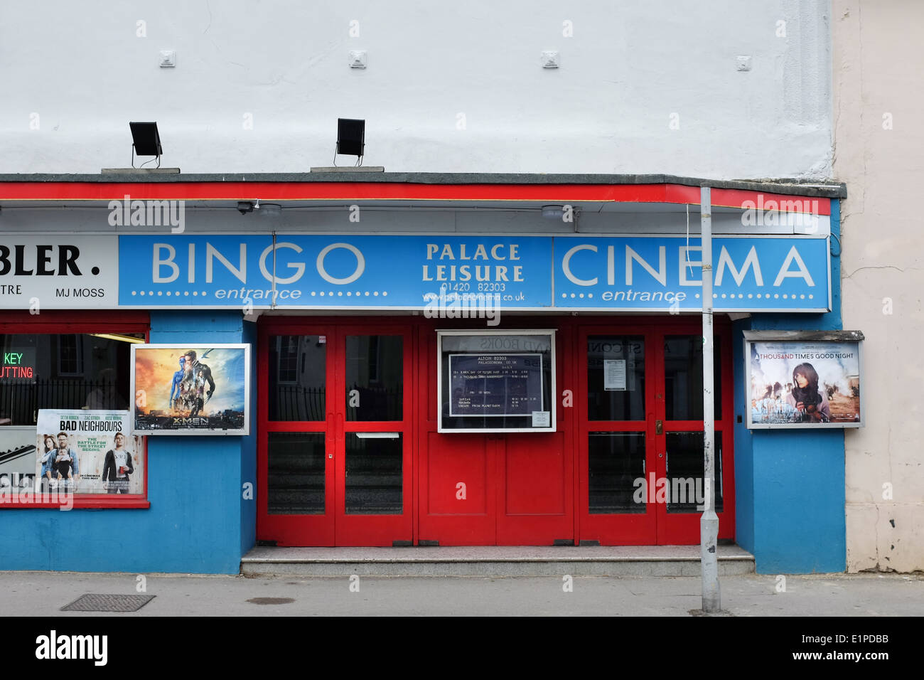 Esterno del palazzo di bingo per il tempo libero e il cinema a 58 Normandia Street a Alton, HAMPSHIRE. Regno Unito. Foto Stock