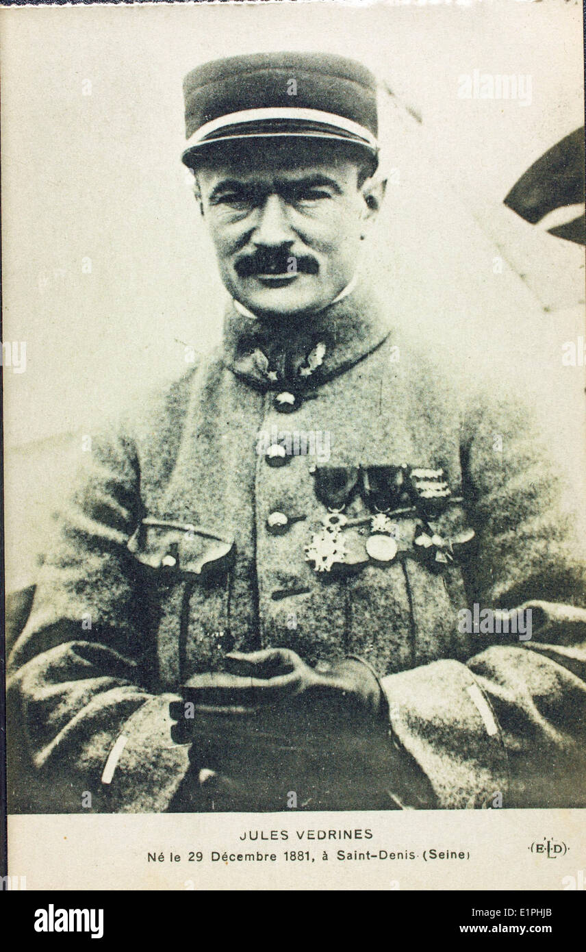 Questa collezione si concentra sugli aviatori francesi durante la prima guerra mondiale, mostrando il loro contributo vitale ai combattimenti aerei. I piloti francesi furono determinanti nelle prime missioni di guerra aerea, ricognizione, caccia e bombardieri. Foto Stock