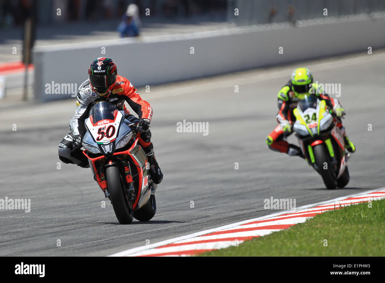 Sepang, Malesia. Il giorno 08 Giugno, 2014. Sylvain Guintoli di Aprilia Racing Team in azione durante Gara 1 del FIM Superbike World Championship - Malaysia round tenutosi al Sepang International Circuit di Sepang, in Malesia. Credito: Azione Sport Plus/Alamy Live News Foto Stock