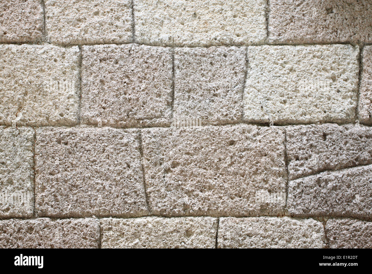 La texture del vecchio muro di pietra per lo sfondo. Foto Stock