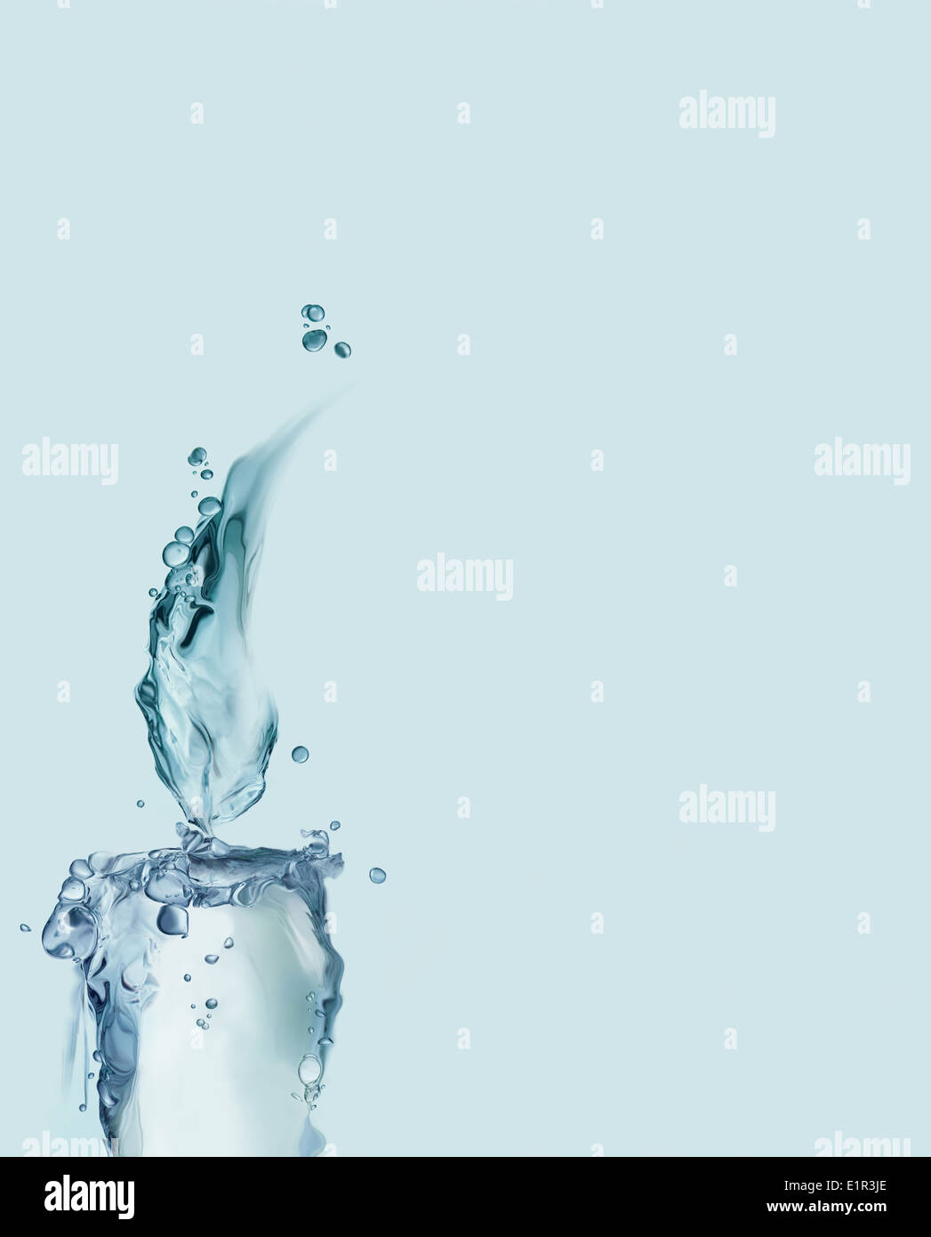 Un illuminato blu acqua candela per il relax. Foto Stock