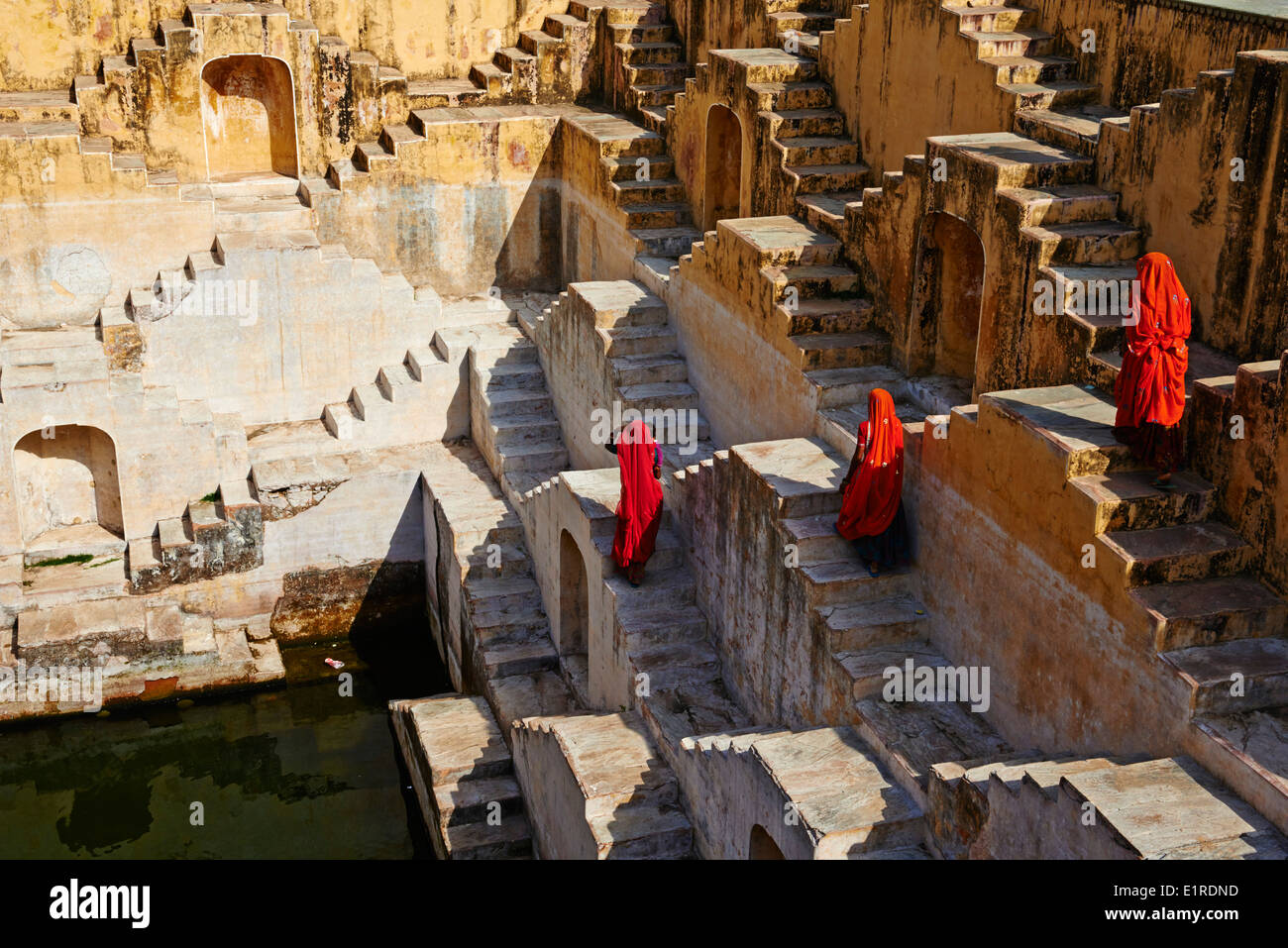 India Rajasthan, Jaipur la città rosa, serbatoio di acqua per la pioggia nei pressi di Jaipur Foto Stock