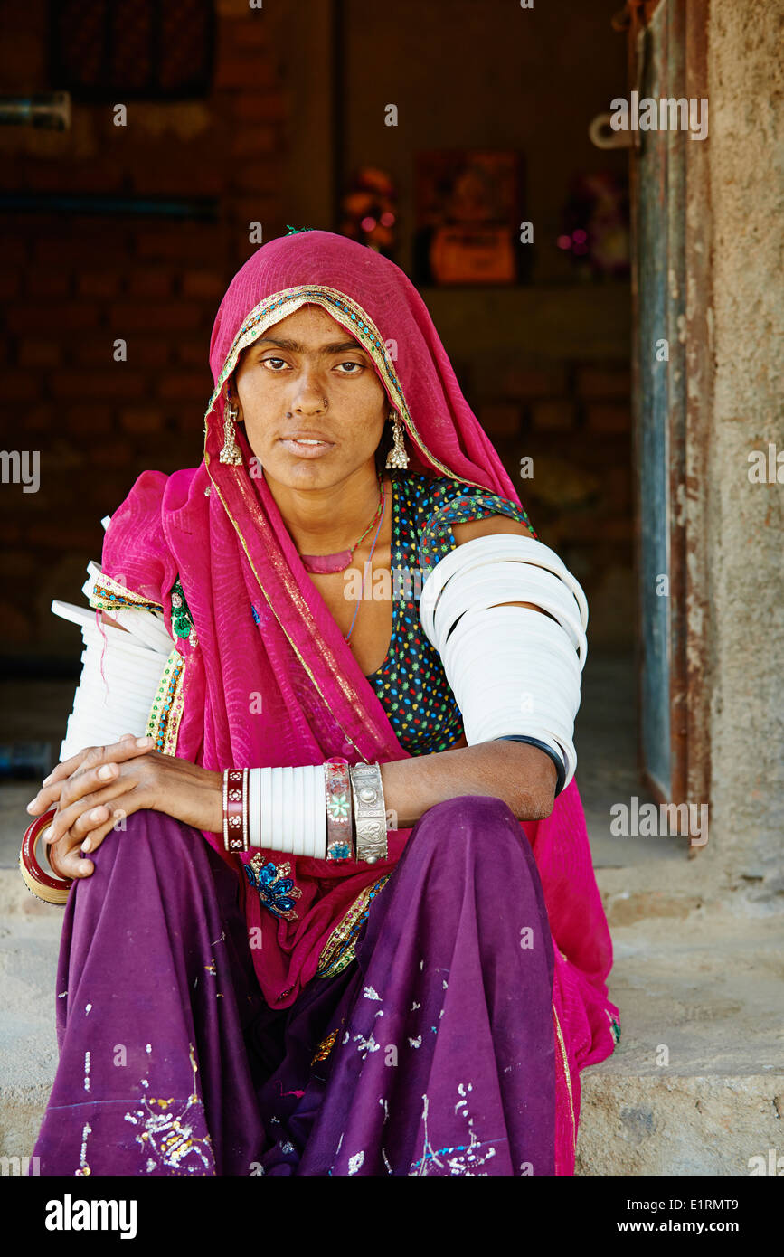 India Rajasthan, Meda village intorno a Jodhpur, Rabari gruppo etnico, Vadi, 27 old Foto Stock