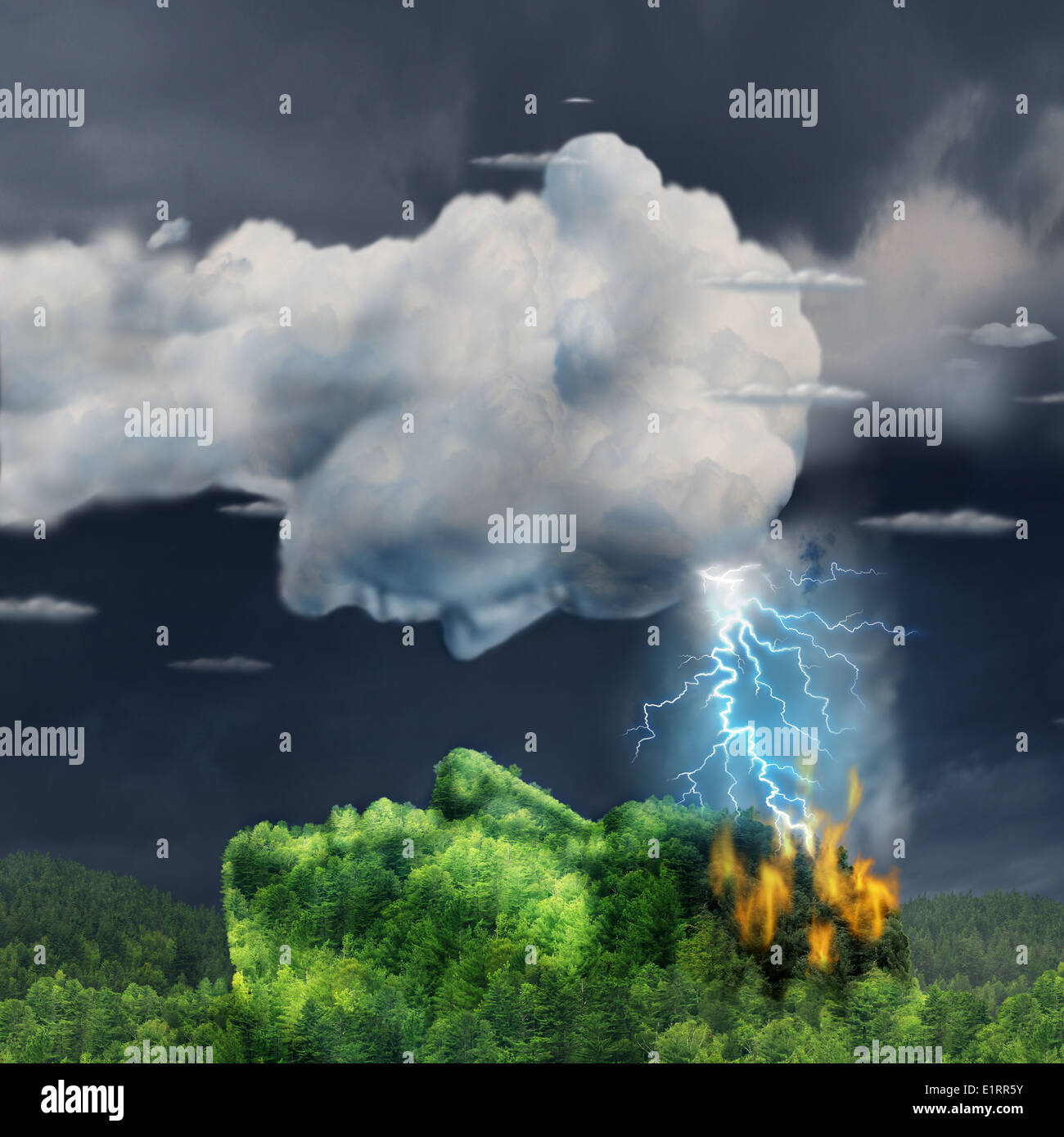 La comunicazione umana concetto con un fulmine storm cloud e la masterizzazione di foresta montana conformata come una testa in un business come metafora per Foto Stock