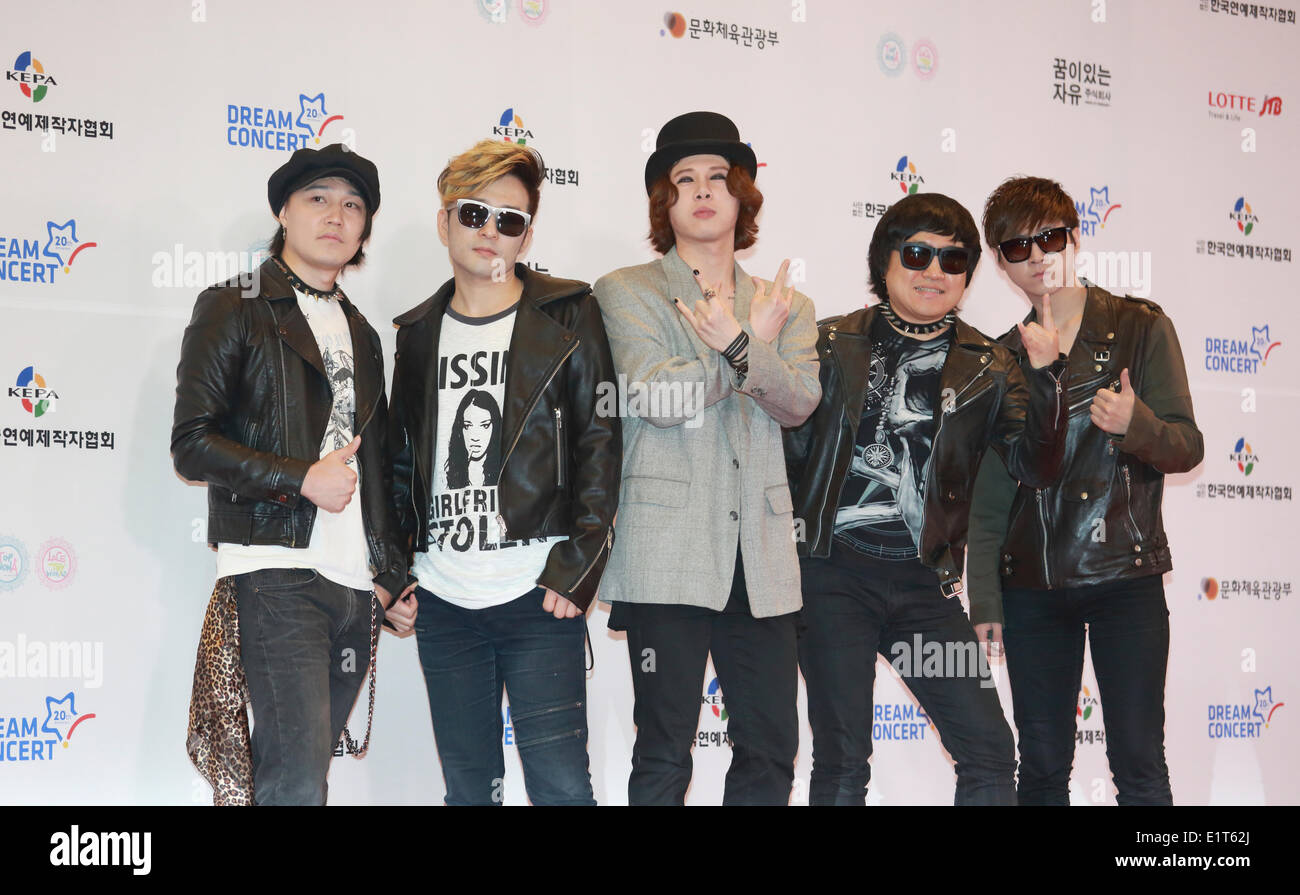 TransFixion, giu 07, 2014 : K-gruppo pop TransFixion porre prima il sogno in concerto a Seul, in Corea del Sud. © Lee Jae-Won/AFLO/Alamy Live News Foto Stock