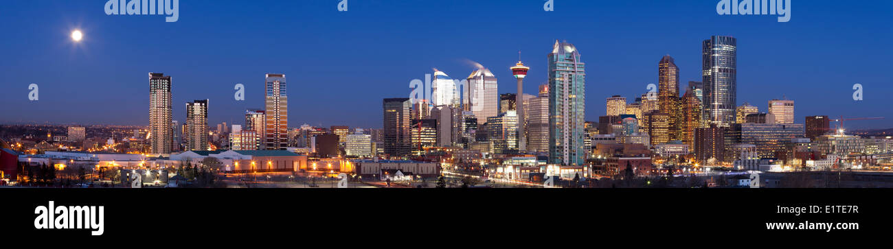 New skyline dotato del nuovo edificio di prua, Calgary, Alberta, Canada Foto Stock