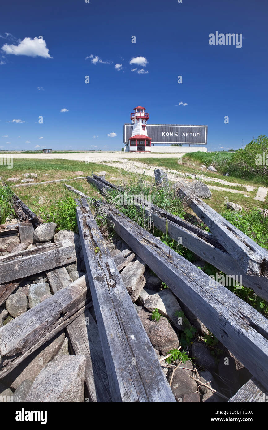 Resti del vecchio molo del traghetto e ingresso sign in islandese, Hecla Isola Parco Provinciale, Manitoba, Canada Foto Stock