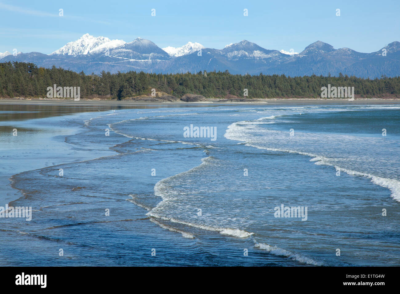 Lunga spiaggia un paradiso del surf in Pacific Rim National Park vicino a Tofino British Columbia Canada sull'Isola di Vancouver in Foto Stock