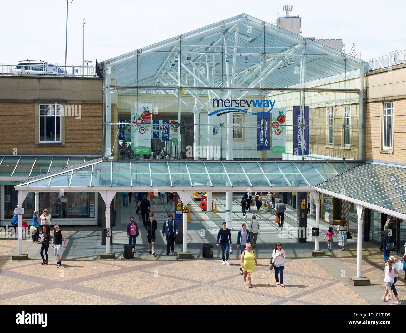 Merseyway shopping centre in Stockport CHESHIRE REGNO UNITO Foto Stock