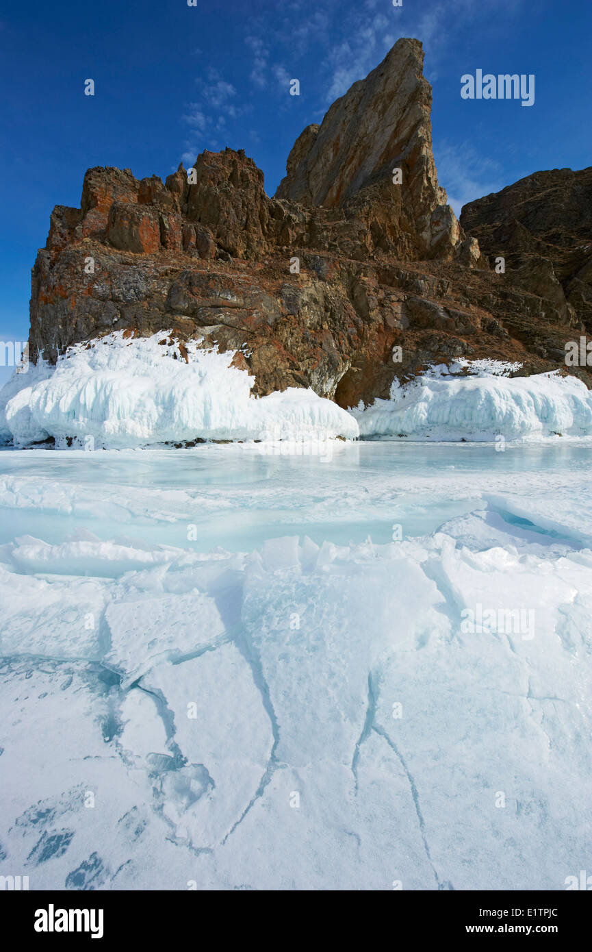 La Russia, Siberia, Irkutsk, Oblast di lago Baikal, Maloe più (po) mare, lago ghiacciato durante l'inverno, isola di Olkhon Foto Stock