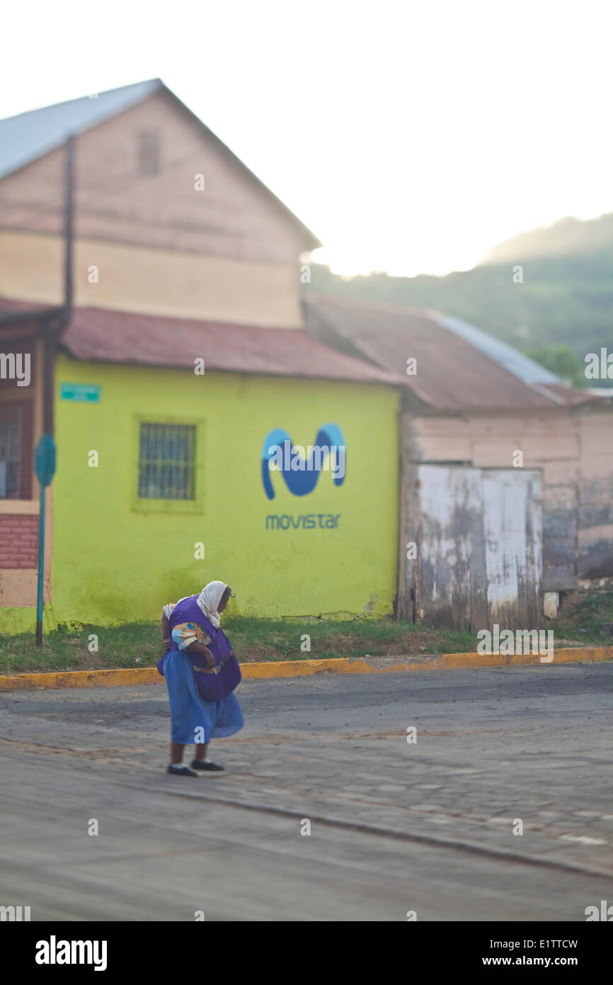 Un tradizionale donna locale a San Juan del Sur, Nicaragua Foto Stock