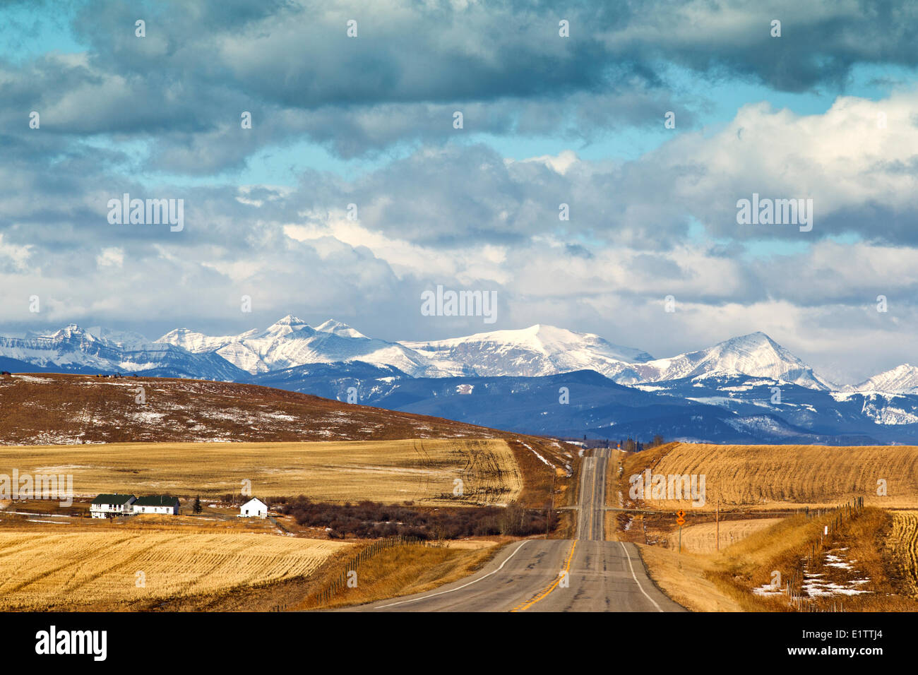 Vista verso Millarville, Cowboy Trail, pedemontana, Alberta, Canada Foto Stock