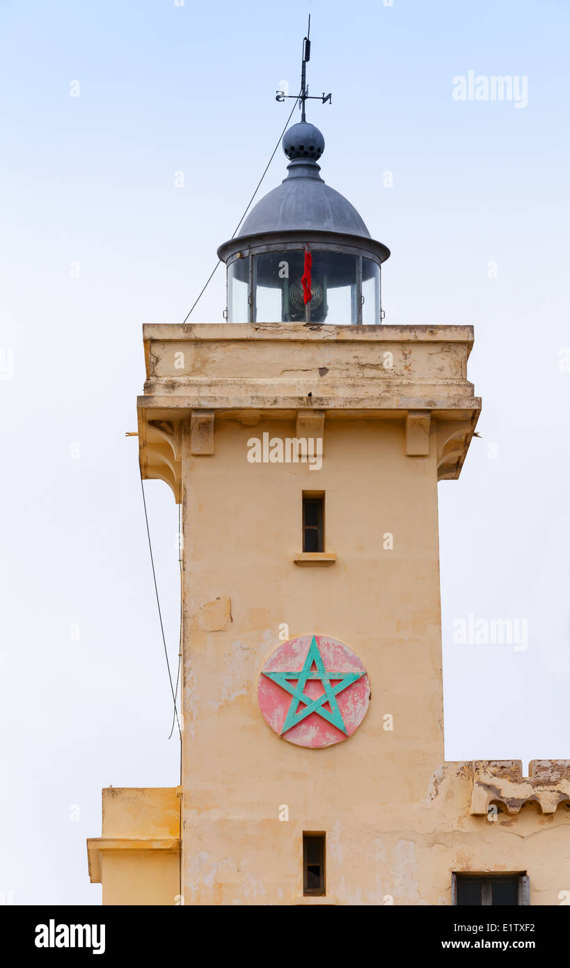 Giallo torre faro di Cap Malabata, Tangeri, Marocco Foto Stock