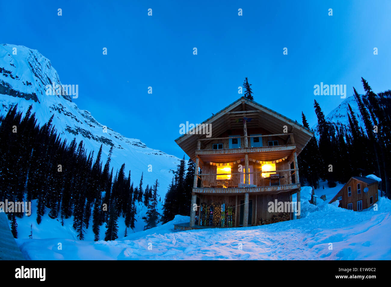 La mattina presto al ghiacciaio Lodge, Golden, BC Foto Stock