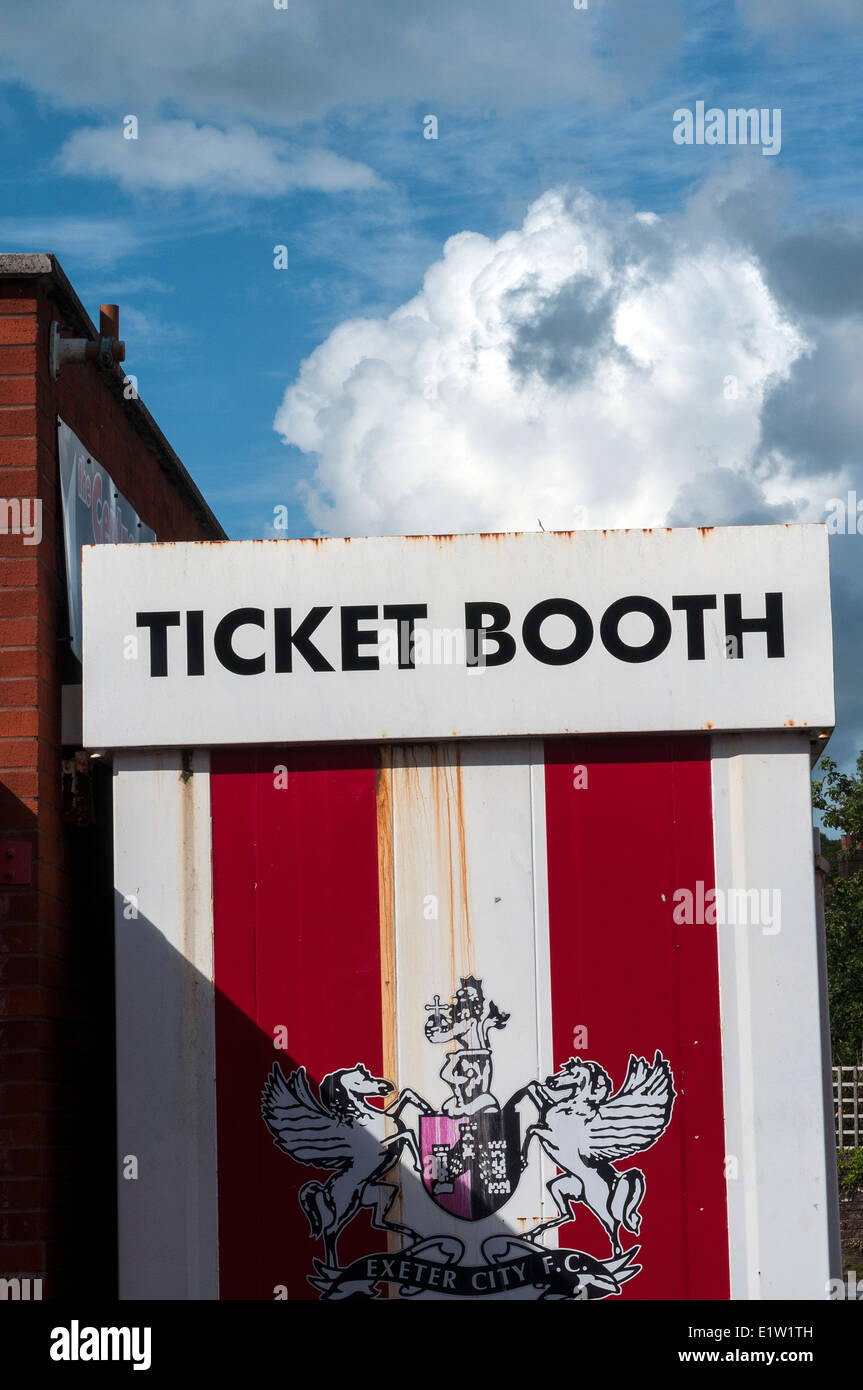 Ticket Booth a Exeter City Football Club,booth, biglietto, il vettore, chiosco, stallo box, i prezzi dei biglietti,football i prezzi dei biglietti Foto Stock