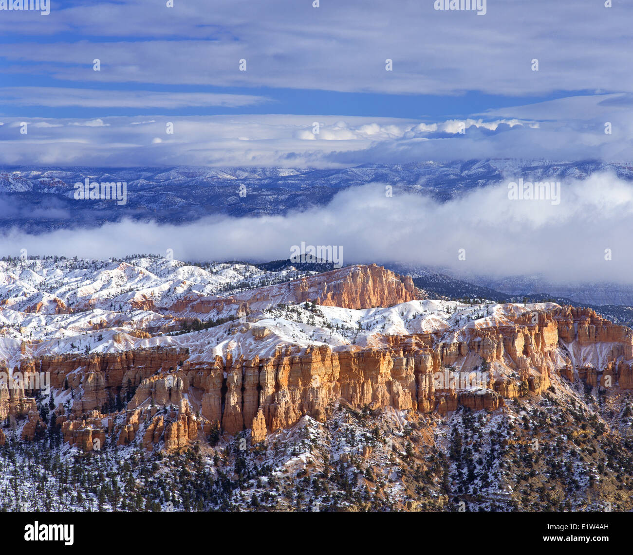 Vista dal punto di Bryce verso est. Bryce Canyon, Utah Foto Stock