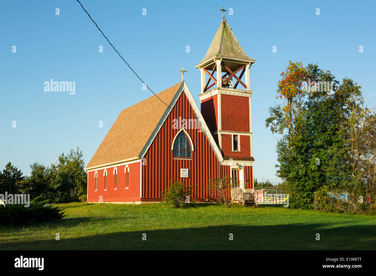 La Chiesa del Buon Pastore, costruita nel 1892, è un modesto, legno, paese della chiesa anglicana, Tidnish, Nova Scotia, Canada Foto Stock