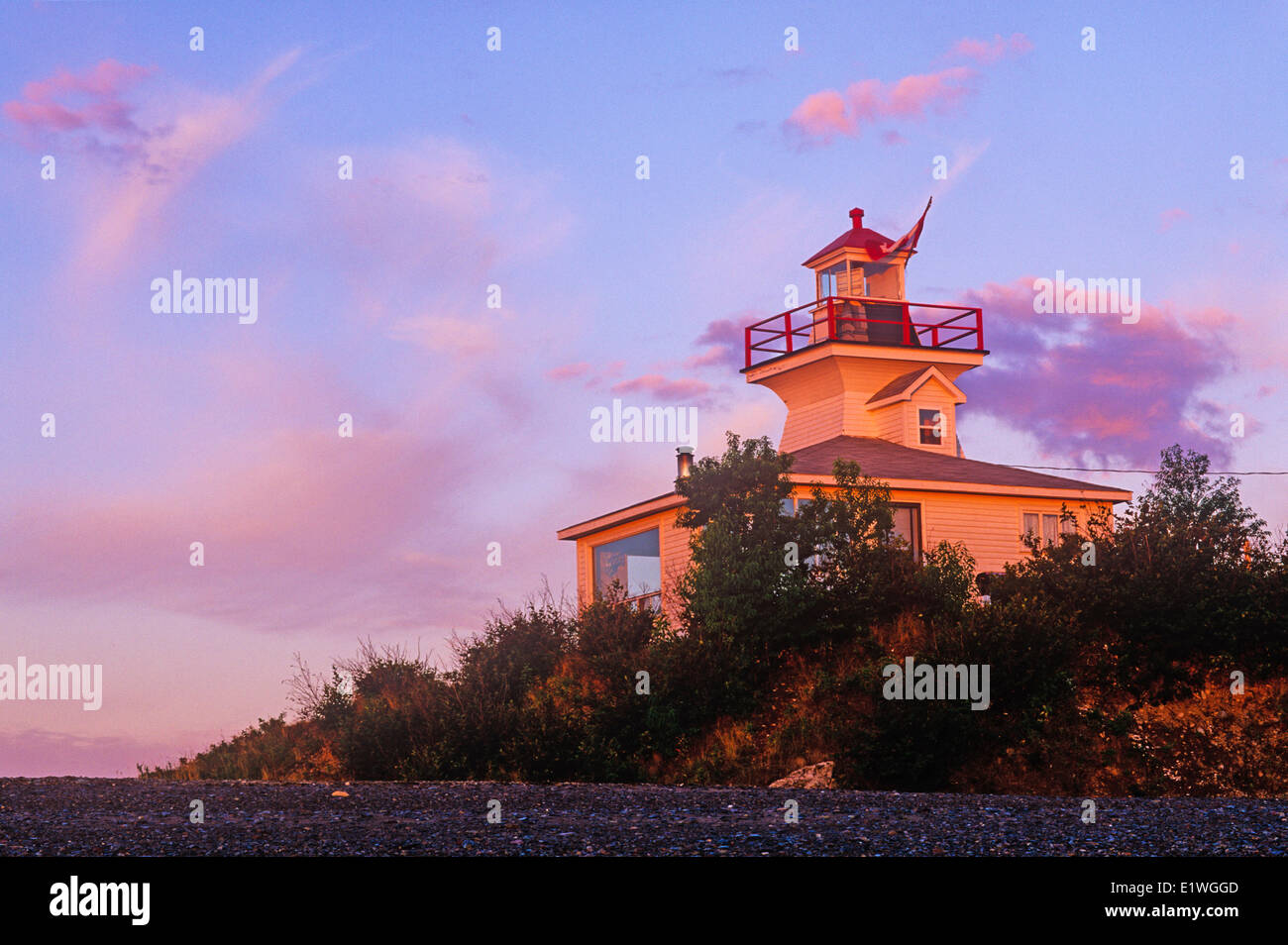 Lighthouse cottage di sunrise, Bass River, Baia di Fundy, Nova Scotia, Canada Foto Stock