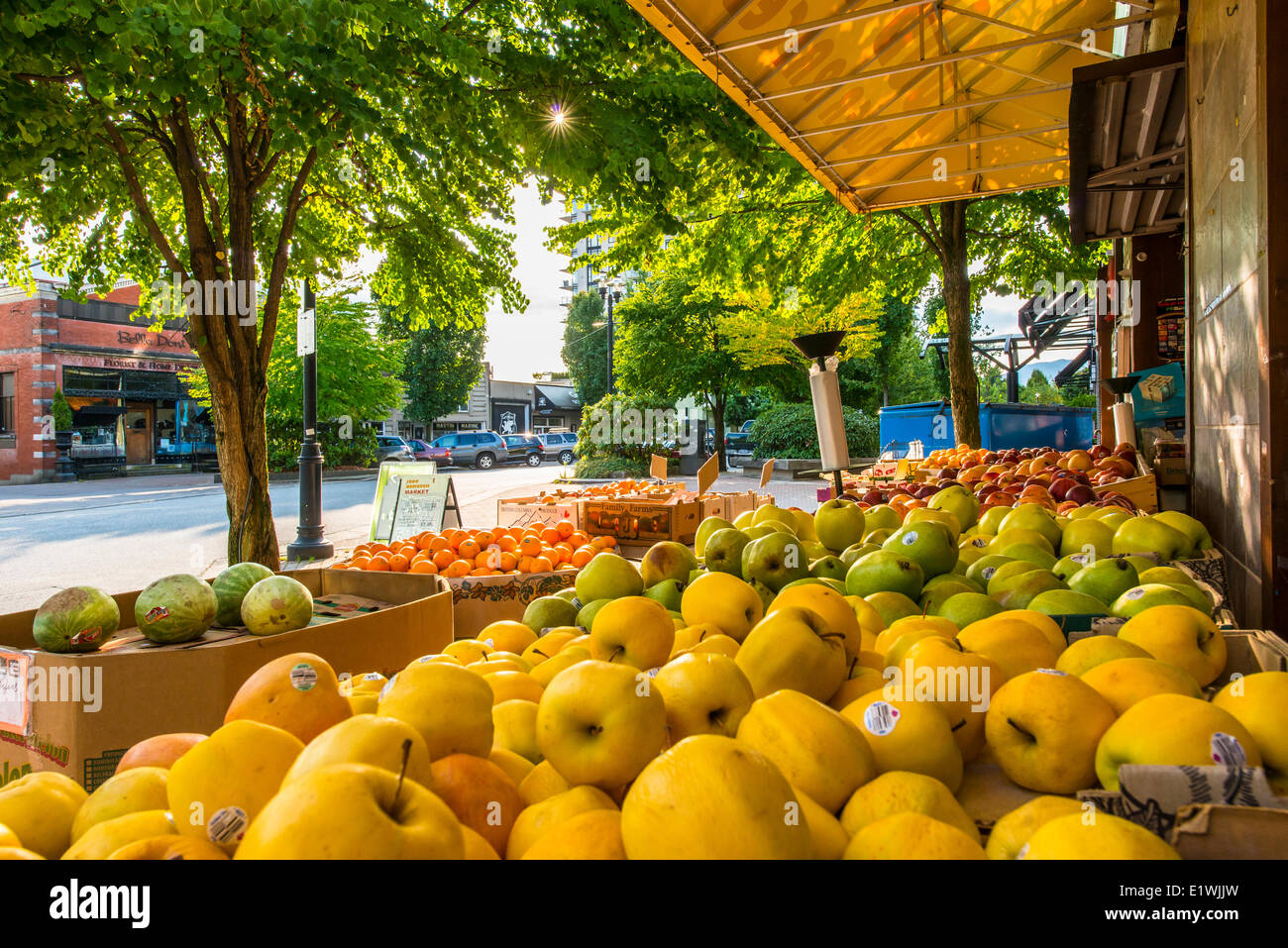 Mercato della frutta, North Vancouver, B.C. In Canada. Foto Stock