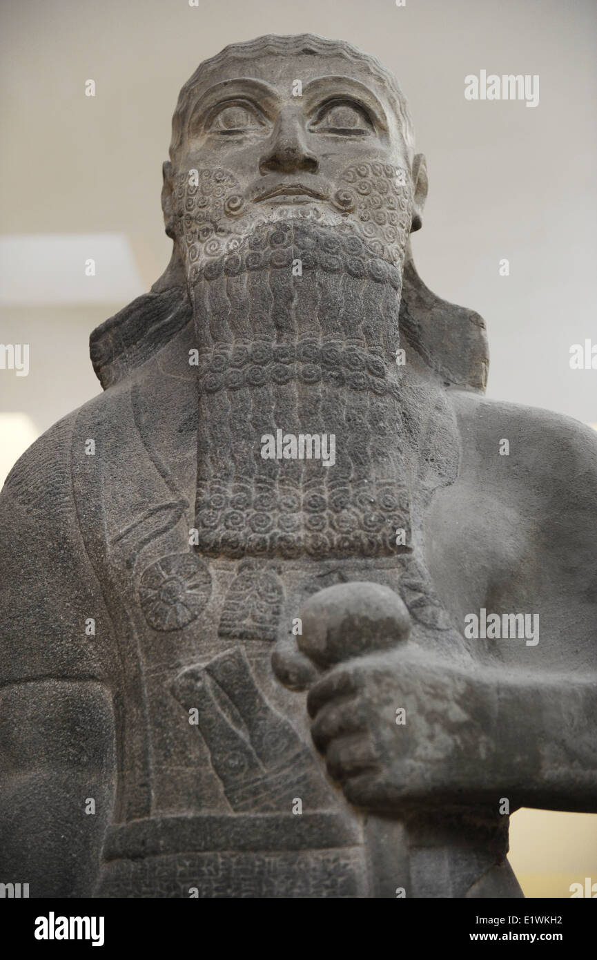Shalmaneser III (858-824 a.C.). Re assiro. Statua. Basalto. Periodo Neo-Assyrian. Assur (Qalat Sharqat). Foto Stock