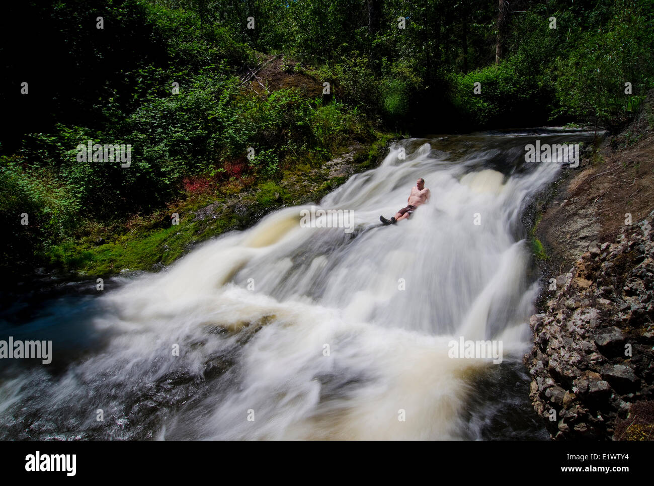Nuoto, poteri Creek, Glen Canyon Parco Provinciale, West Kelowna, British Columbia, Canada. Foto Stock