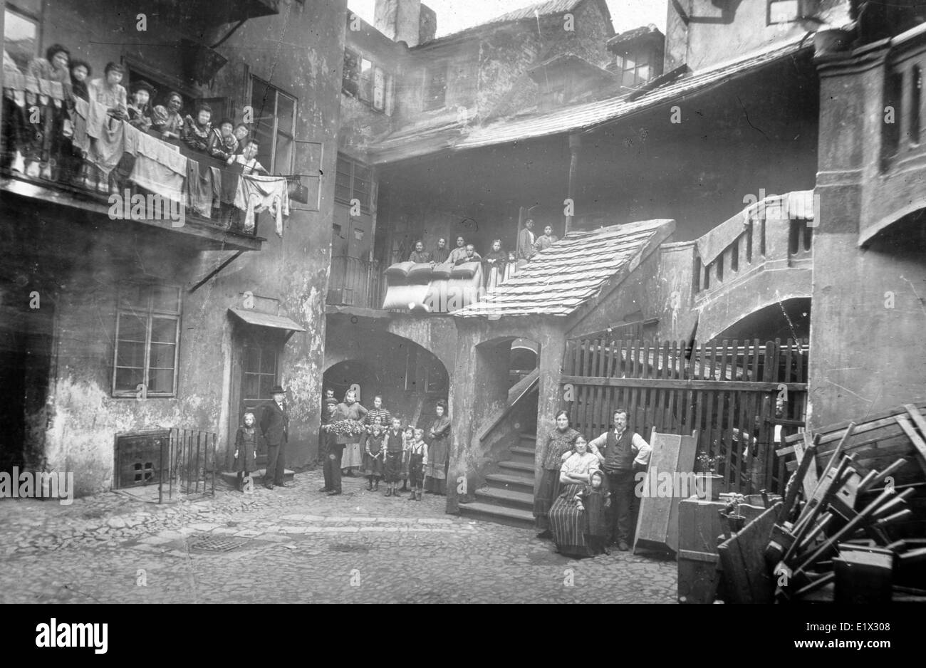 Quartiere ebraico di Praga, ex ghetto ebraico della città vecchia. c. 1920. La Austria-ungheria Foto Stock