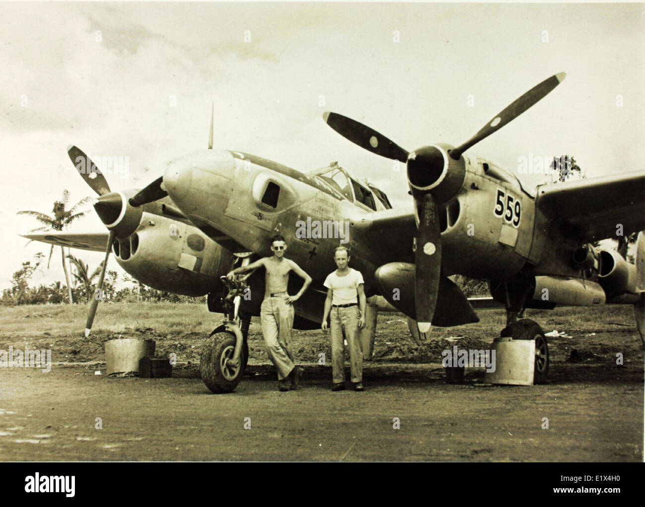 Il 6th Reconnaissance Group operò con il Lockheed P-38 (F-5) durante la seconda guerra mondiale. Il P-38 era un versatile velivolo da caccia-ricognizione utilizzato per missioni a lungo raggio, ricognizione aerea e operazioni strategiche durante la guerra. Foto Stock