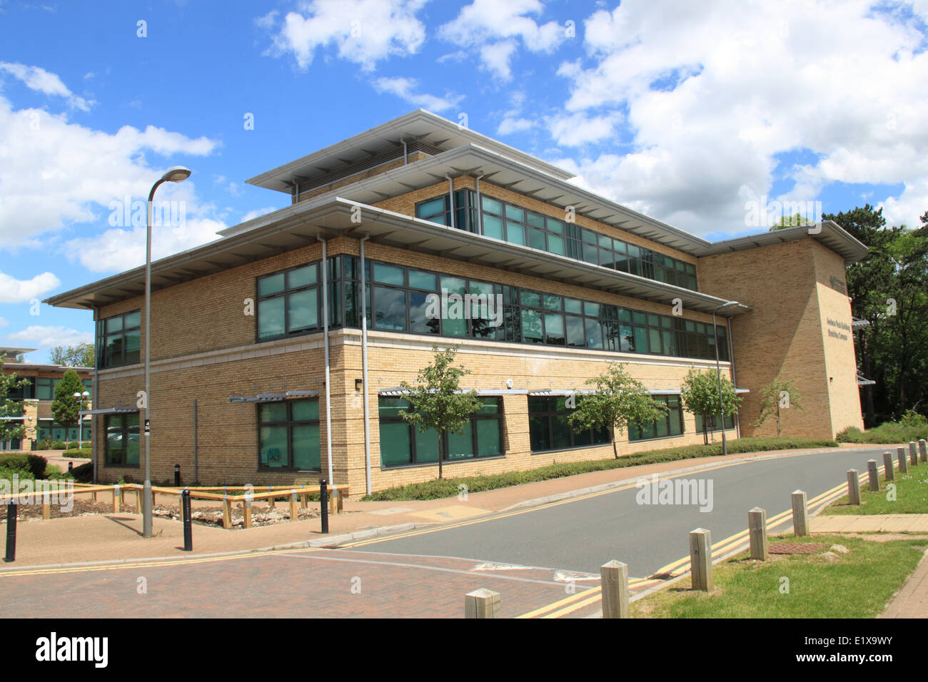 Andrew Peck Edificio, Selwyn Grove, Bletchley Campus, Milton Keynes College, Buckinghamshire, Inghilterra, Gran Bretagna, Regno Unito, Europa Foto Stock