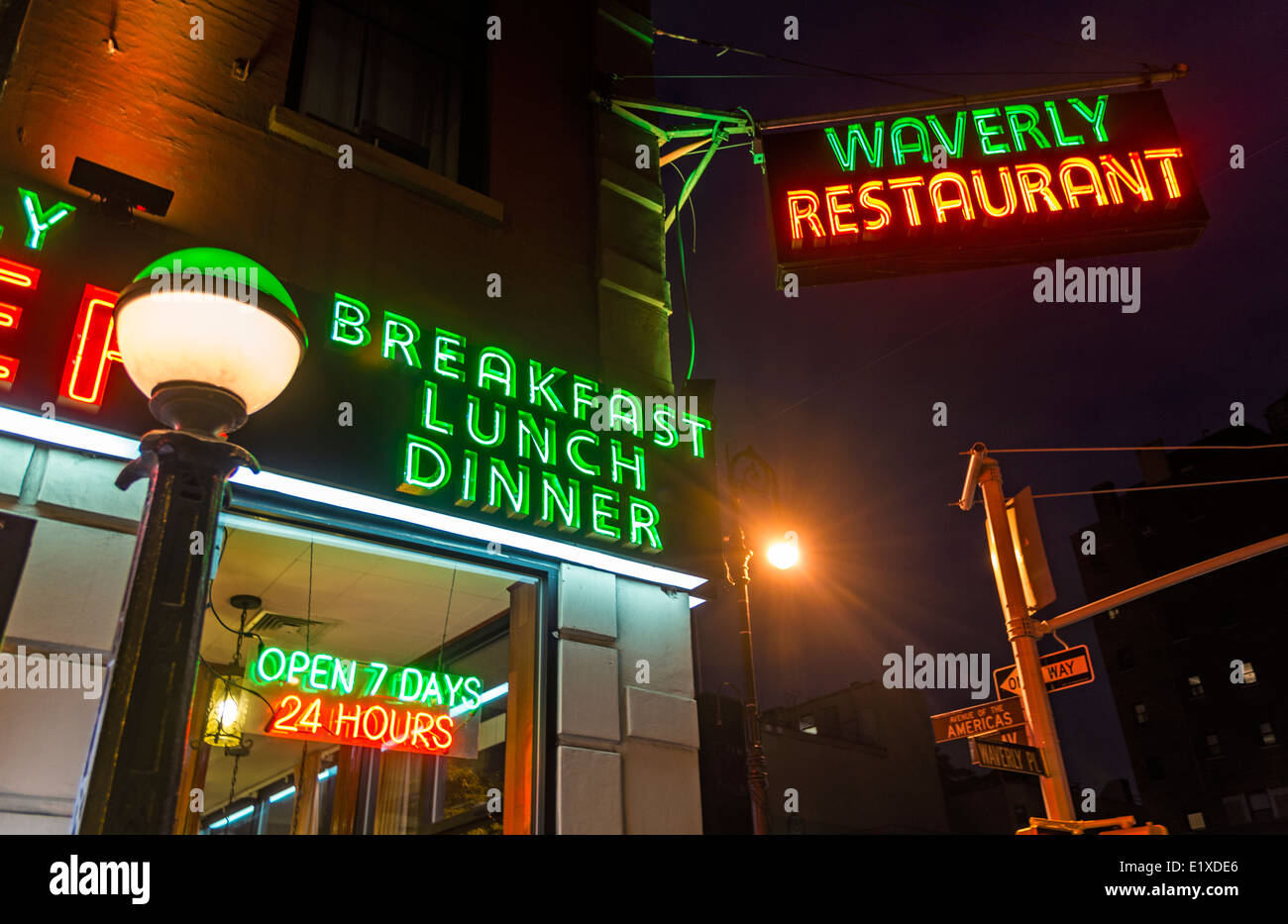 New York, NY 29 Maggio 2014 - tutta la notte cena in Greenwich Village. ©Stacy Rosenstock Walsh/Alamy Foto Stock