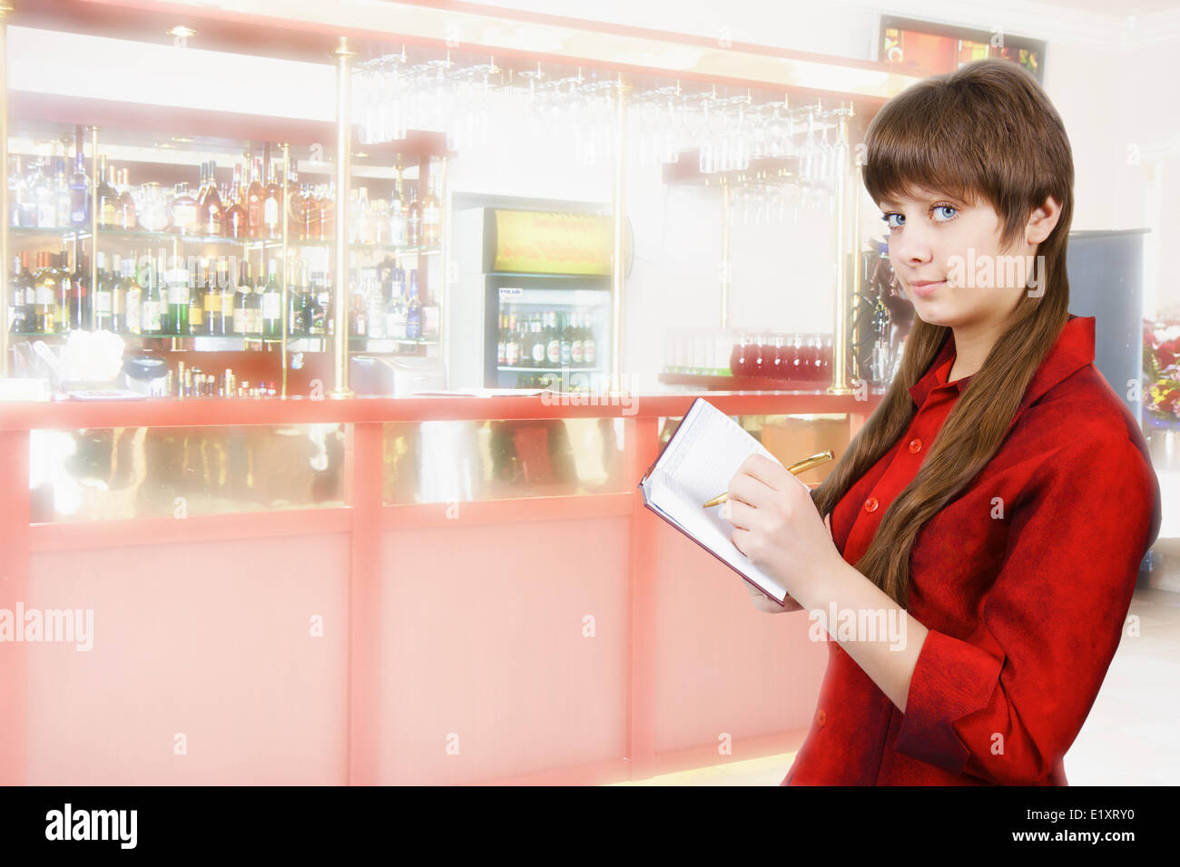 Ragazza in camicia rossa Foto Stock