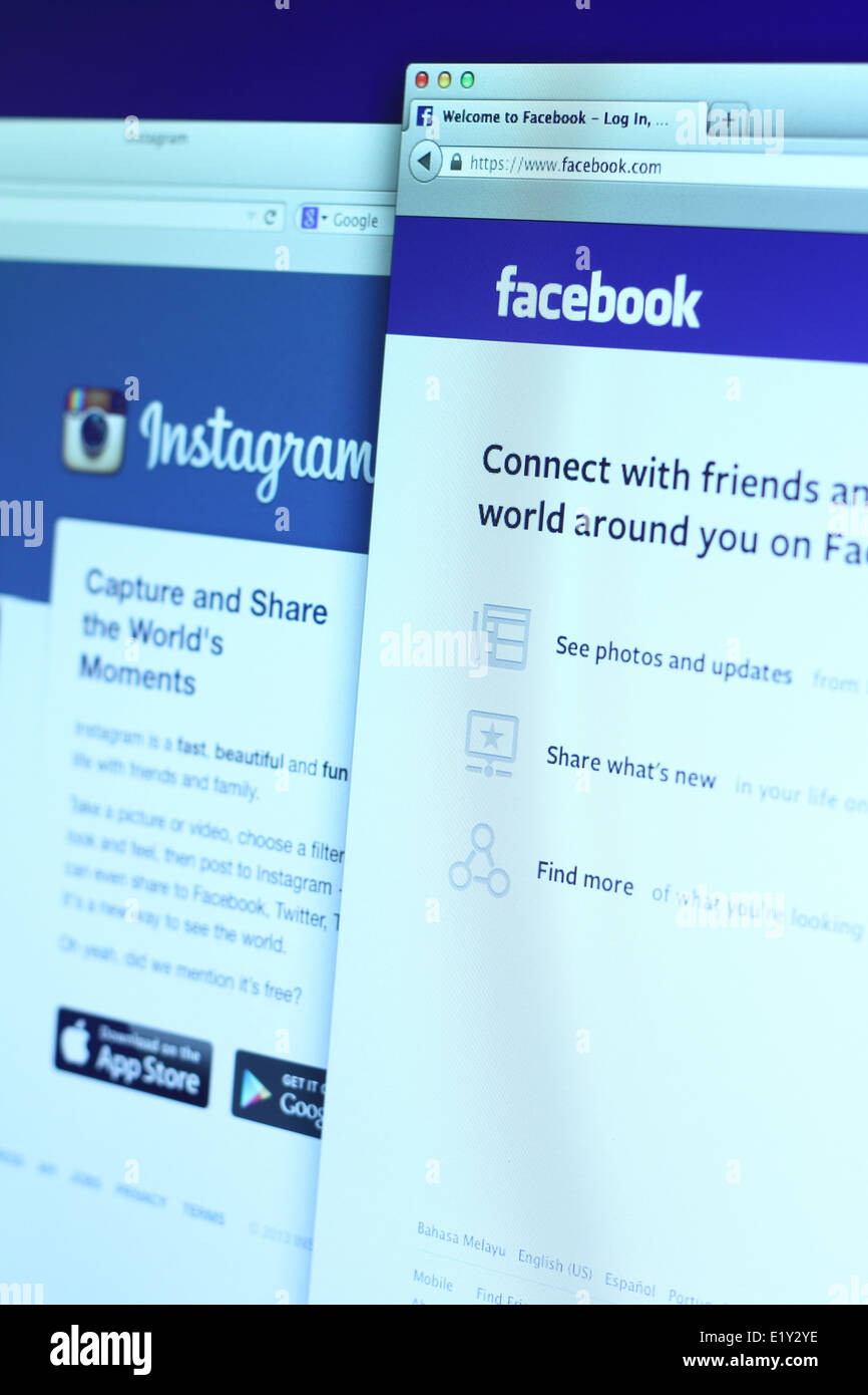 Foto di Facebook e Instagram homepage su schermo di un monitor. Facebook e Instagram sono il famoso social media network sul Foto Stock