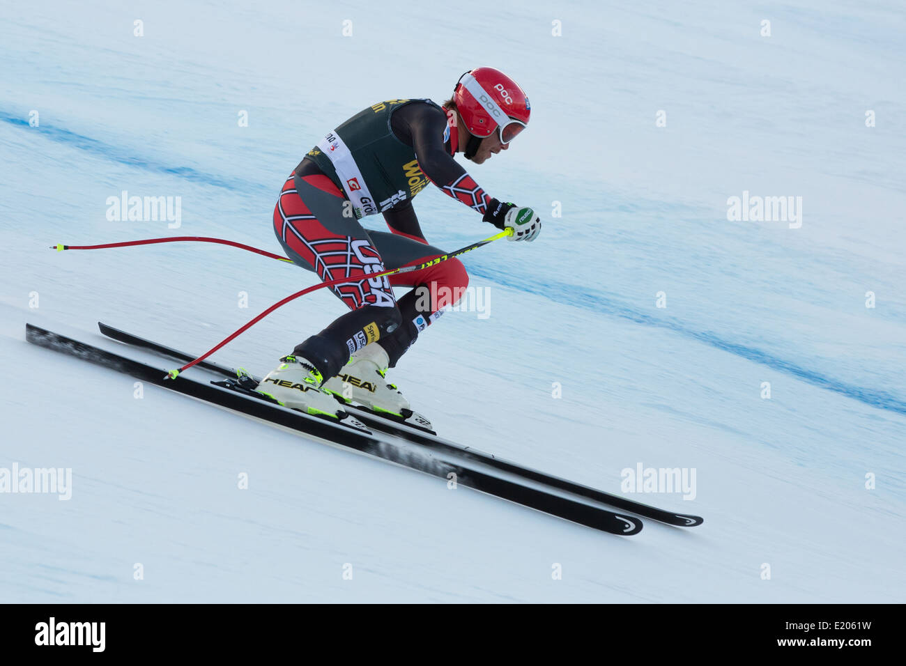 Bode Miller (USA) gare giù la Saslong a competere in Audi FIS Coppa del Mondo di sci alpino maschile in discesa Foto Stock
