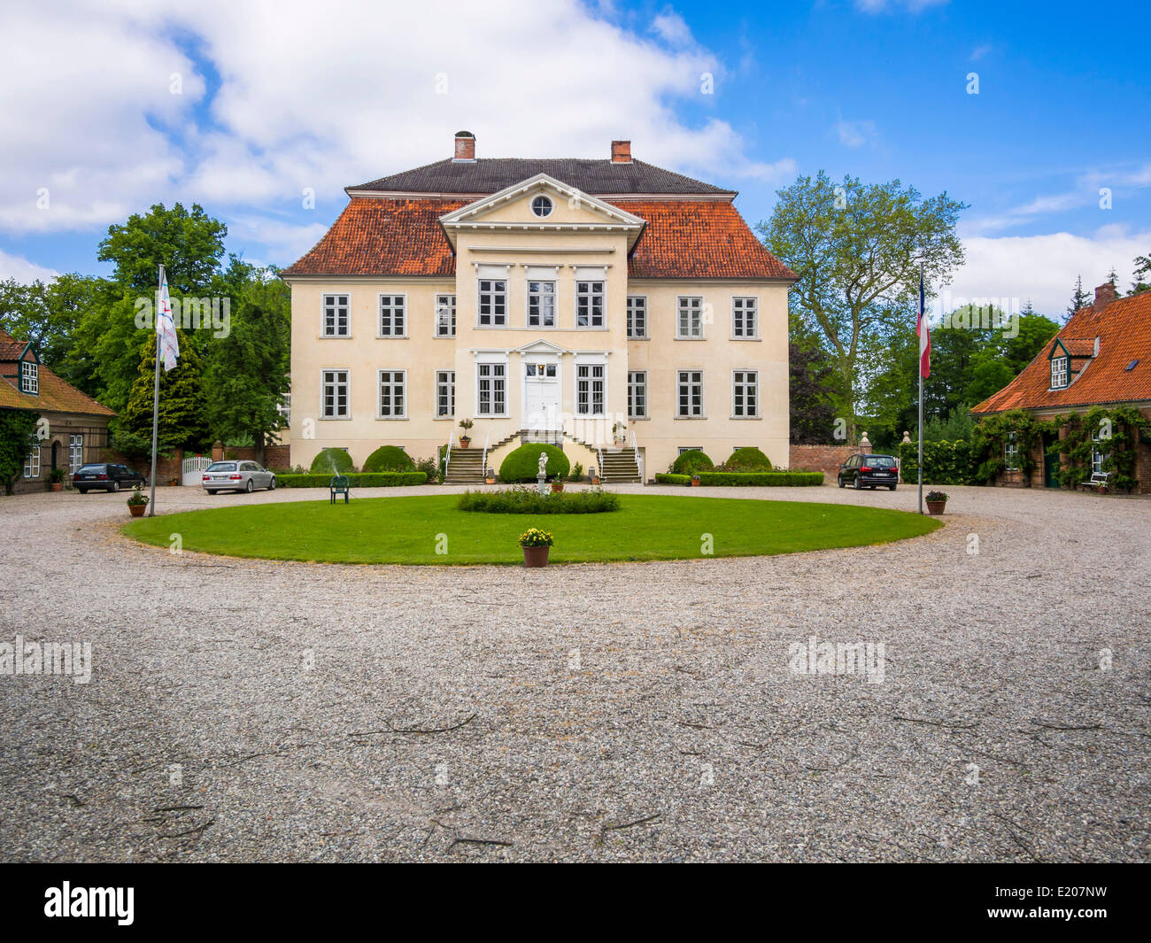 Gut Hasselburg, Hasselburg station wagon, con mansion, Altenkrempe, Schleswig-Holstein, Germania Foto Stock