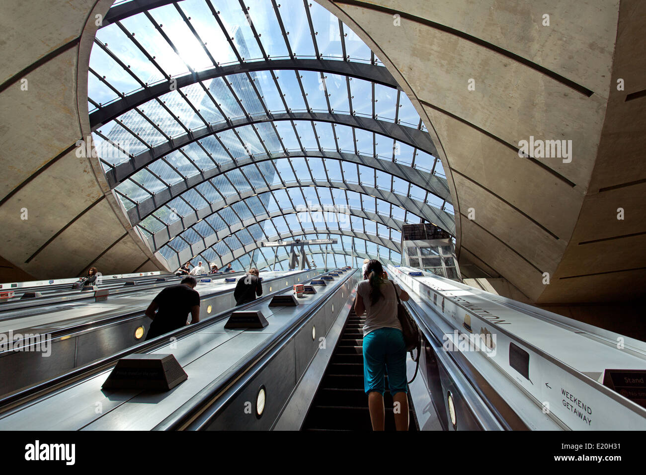 Canary Wharf station, a Londra. Foto Stock