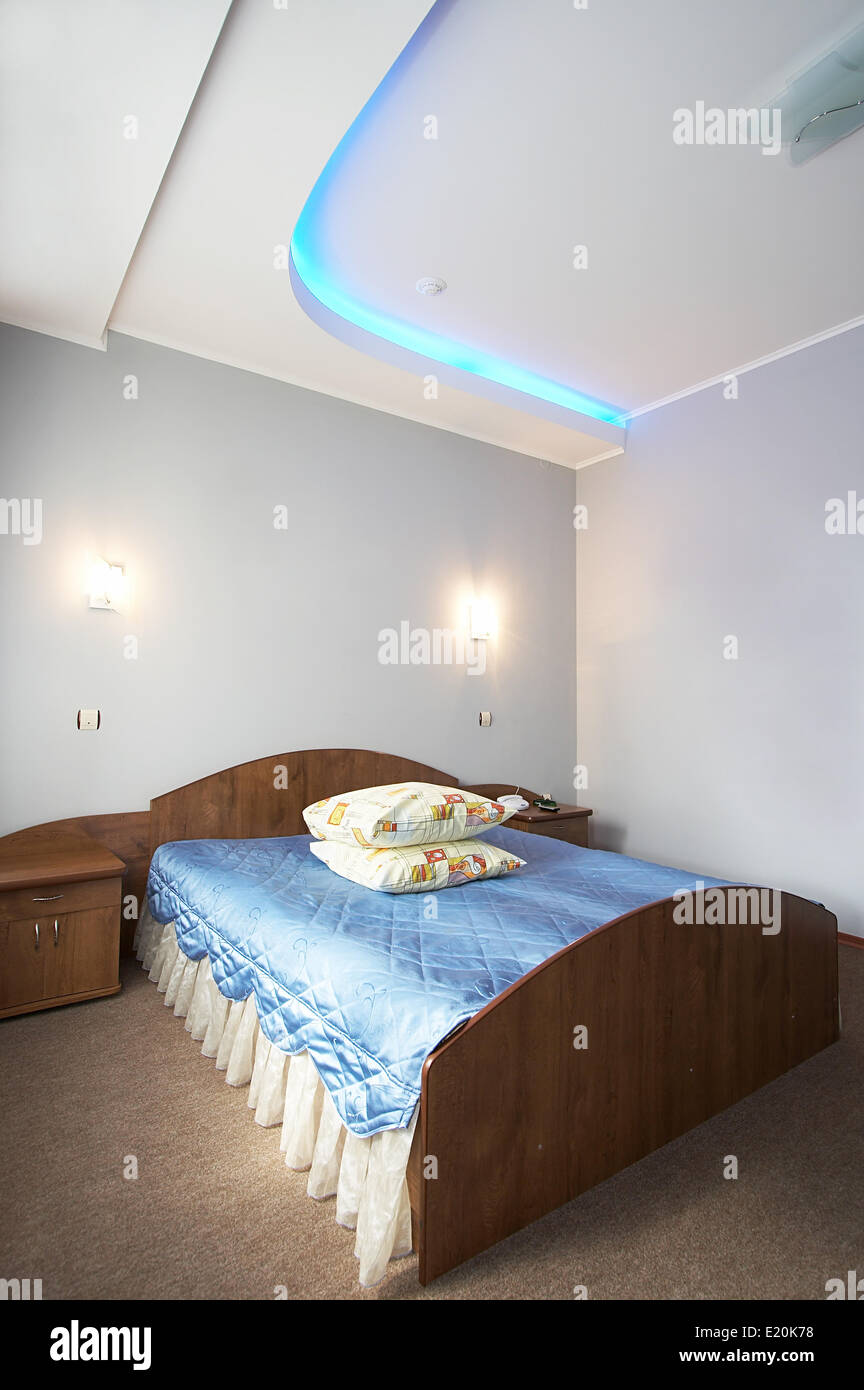 Camera da letto per hotel moderno Foto Stock
