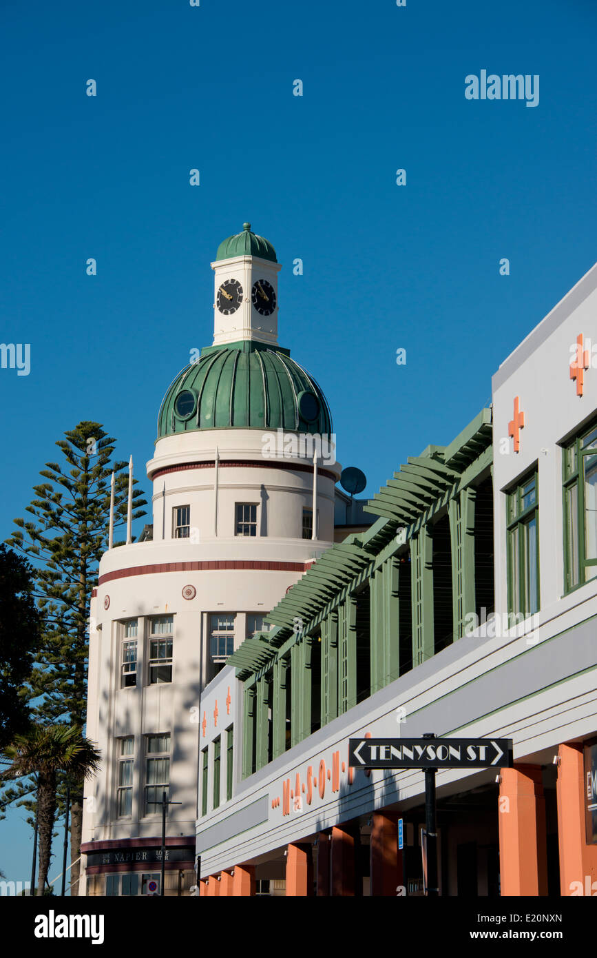 Nuova Zelanda, Isola del nord, Napier. Nel centro storico della città conosciuta come la Art Deco Capitale del mondo. Classico edificio Art Deco, la cupola Foto Stock