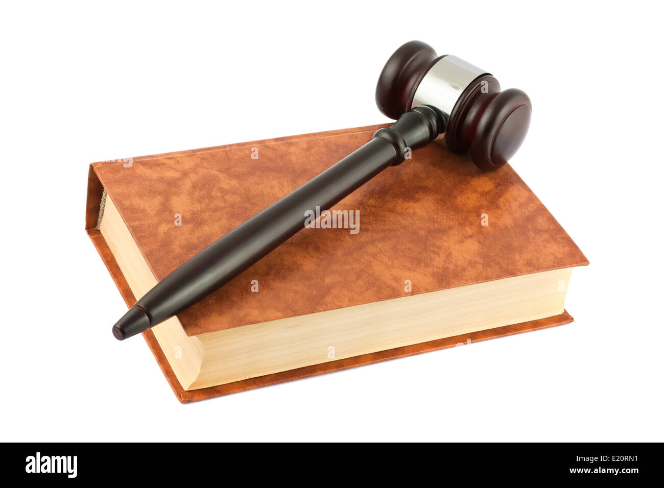 Prenota e martello isolato su bianco Foto Stock