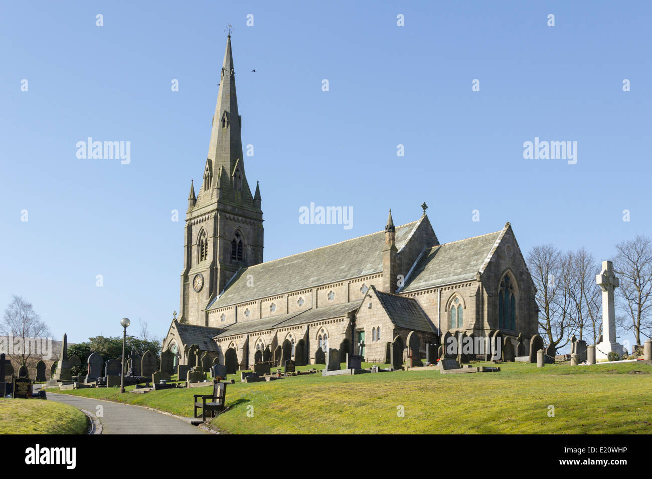 La basilica di San Pietro , la chiesa parrocchiale di Belmont, Lancashire. Una tipica chiesa in stile Vittoriano costruito in stile neo-gotico Foto Stock