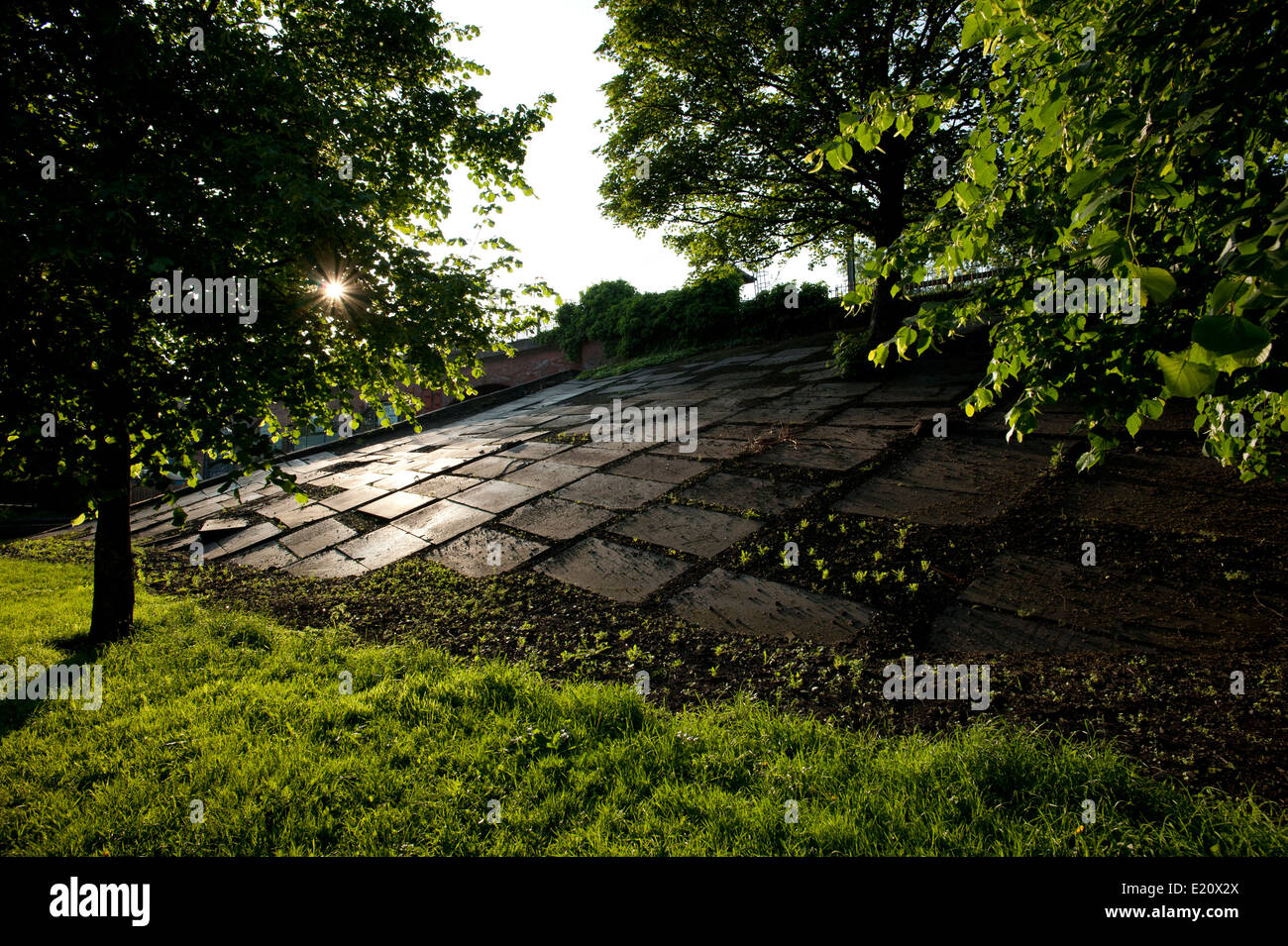 Leeds, nello Yorkshire, Inghilterra, Regno Unito. Penny Pocket Park. Giugno 2014. Foto Stock