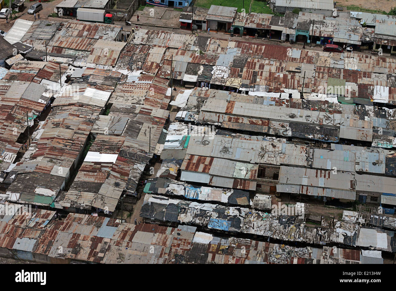 Baracche e informale alloggiamento squatter in un insediamento, Zambia Foto Stock