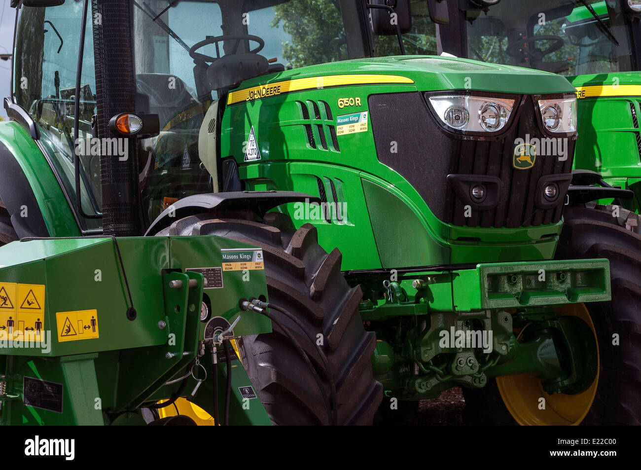 I trattori John Deere,john deere, trattore, trattori, all'aperto, modello due, pesante, display, agricoltura, verde, copia, macchinari, ro Foto Stock