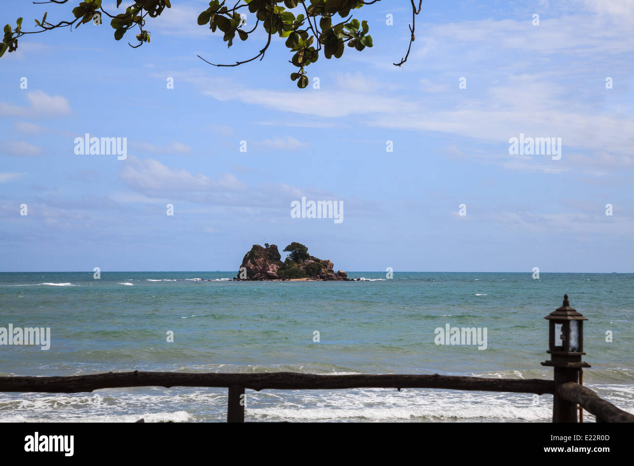 Piccola isola nel Golfo della Tailandia Foto Stock