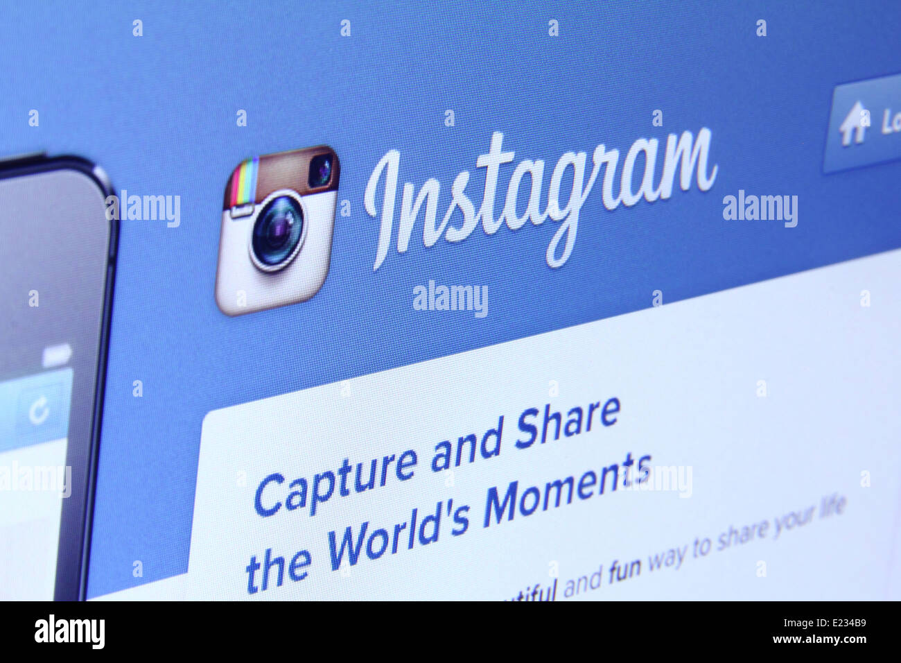 Instagram è una libera applicazione di condivisione delle foto che permette agli utenti di scattare foto, applicare un filtro e condividerle sul servizio o una Foto Stock