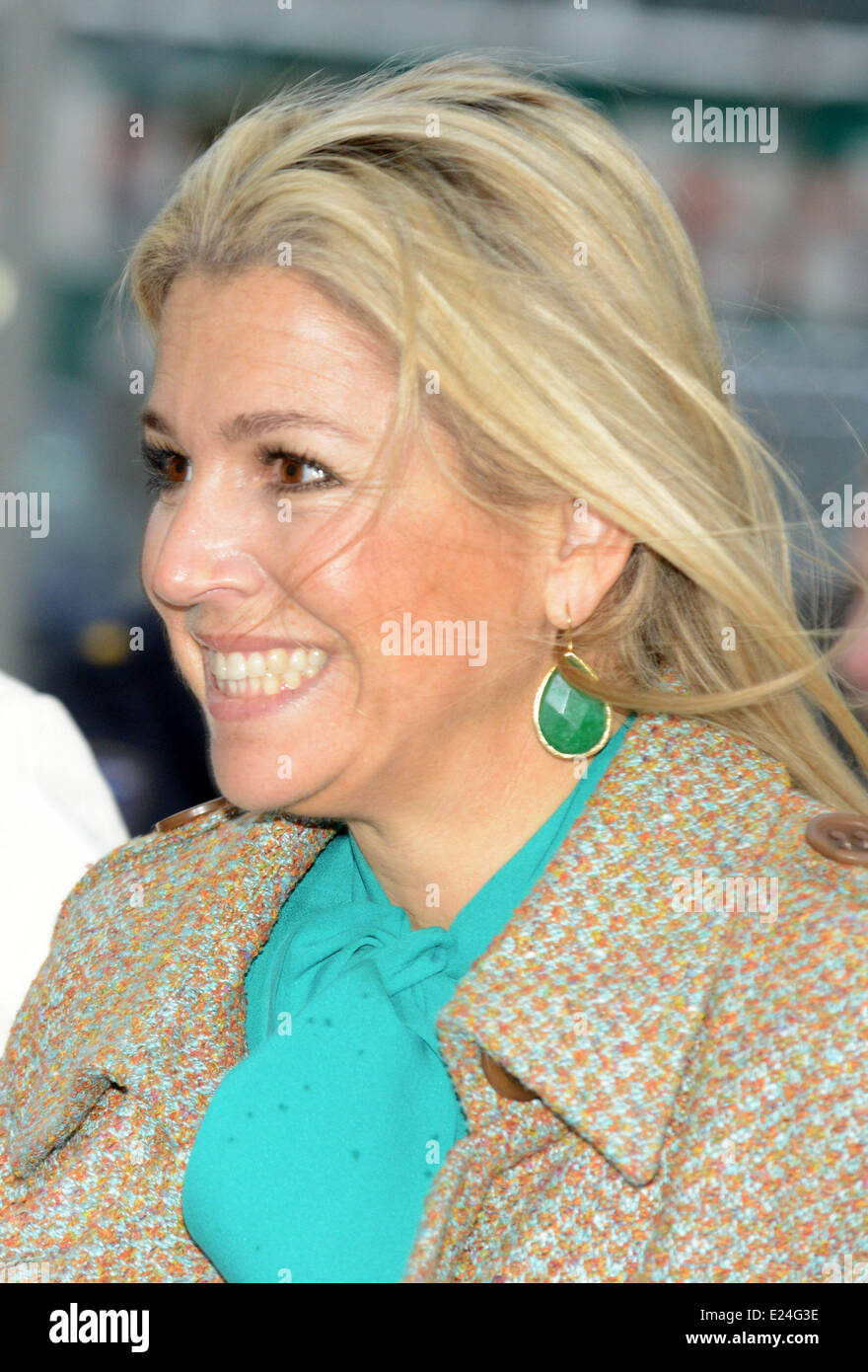 La principessa Maxima dei Paesi Bassi la visita di un laboratorio di prova. Condannati a una comunità di servizio rifacimento di strumenti usati, che e inviata agli studenti di ottenere un educazione tecnica nei paesi in via di sviluppo. Arnhem, Paesi Bassi - 31.01.2013 Foto Stock