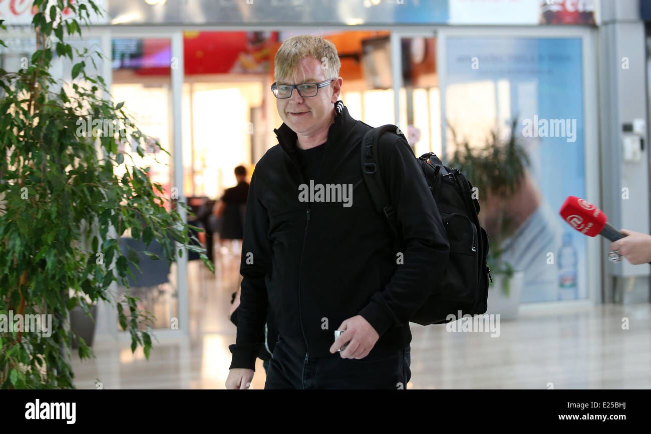 British Band Depeche Mode arriva in aeroporto di Zagabria prima del loro concerto presso Arena Zagreb. Dotato di: Andy Fletcher dove: Zagabria, Croazia quando: 22 Maggio 2013 Foto Stock