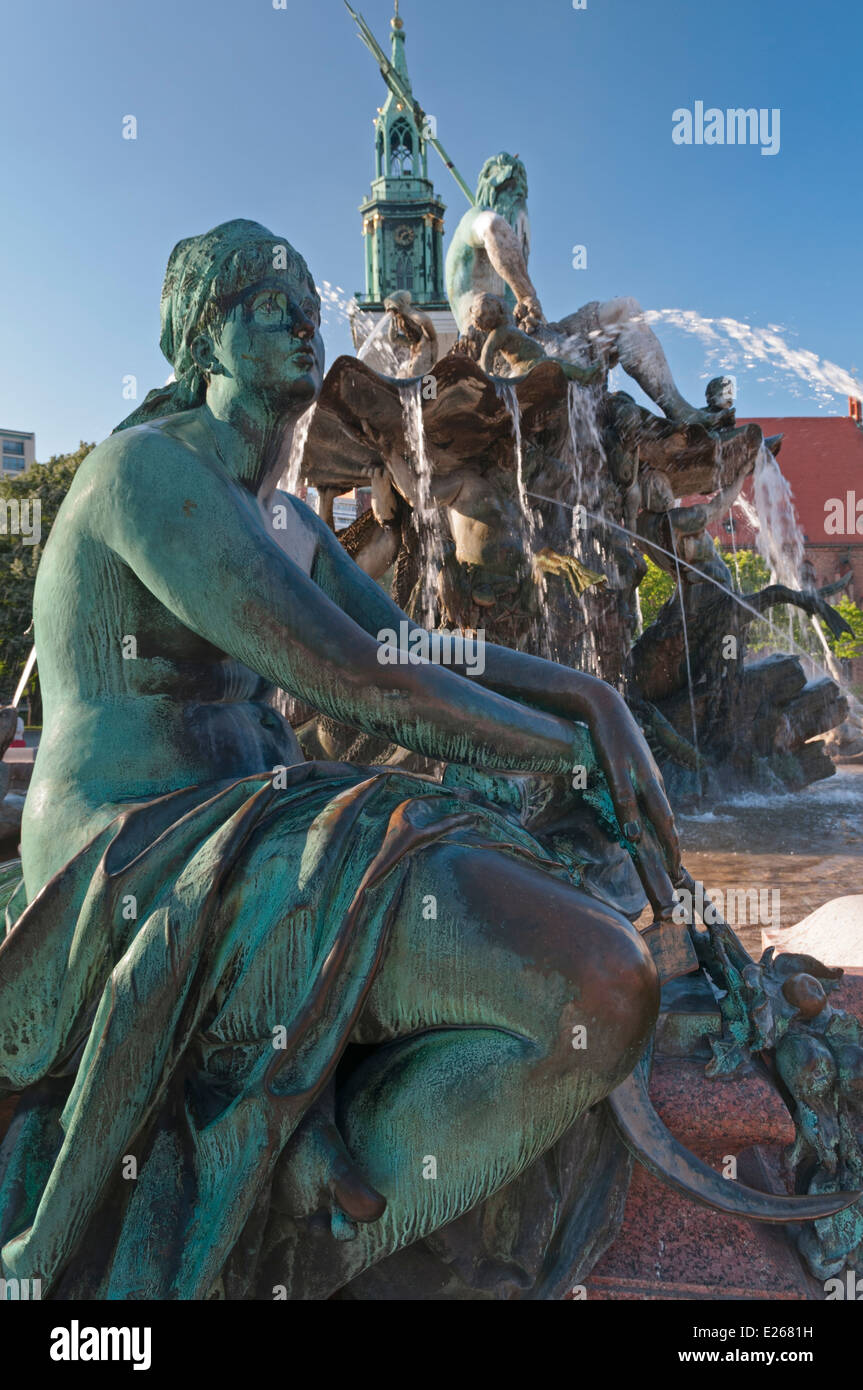 Fontana di Nettuno Berlino Germania Foto Stock