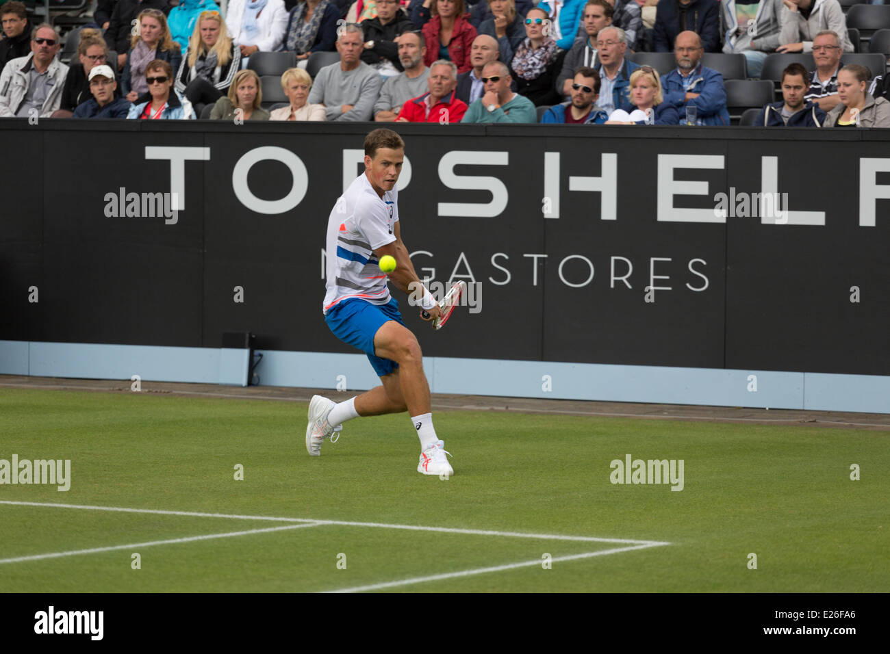 Vasek Pospisil (CAN) in azione al ATP Topshelf Open Tennis campionati a Autotron, Rosmalen, 's-Hertogenbosch, Paesi Bassi. Credito: Gruffydd Thomas/Alamy Live News Foto Stock
