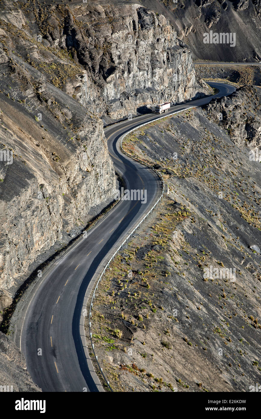 Strada di 'El Alto'. Vicino a La Paz. Bolivia Foto Stock