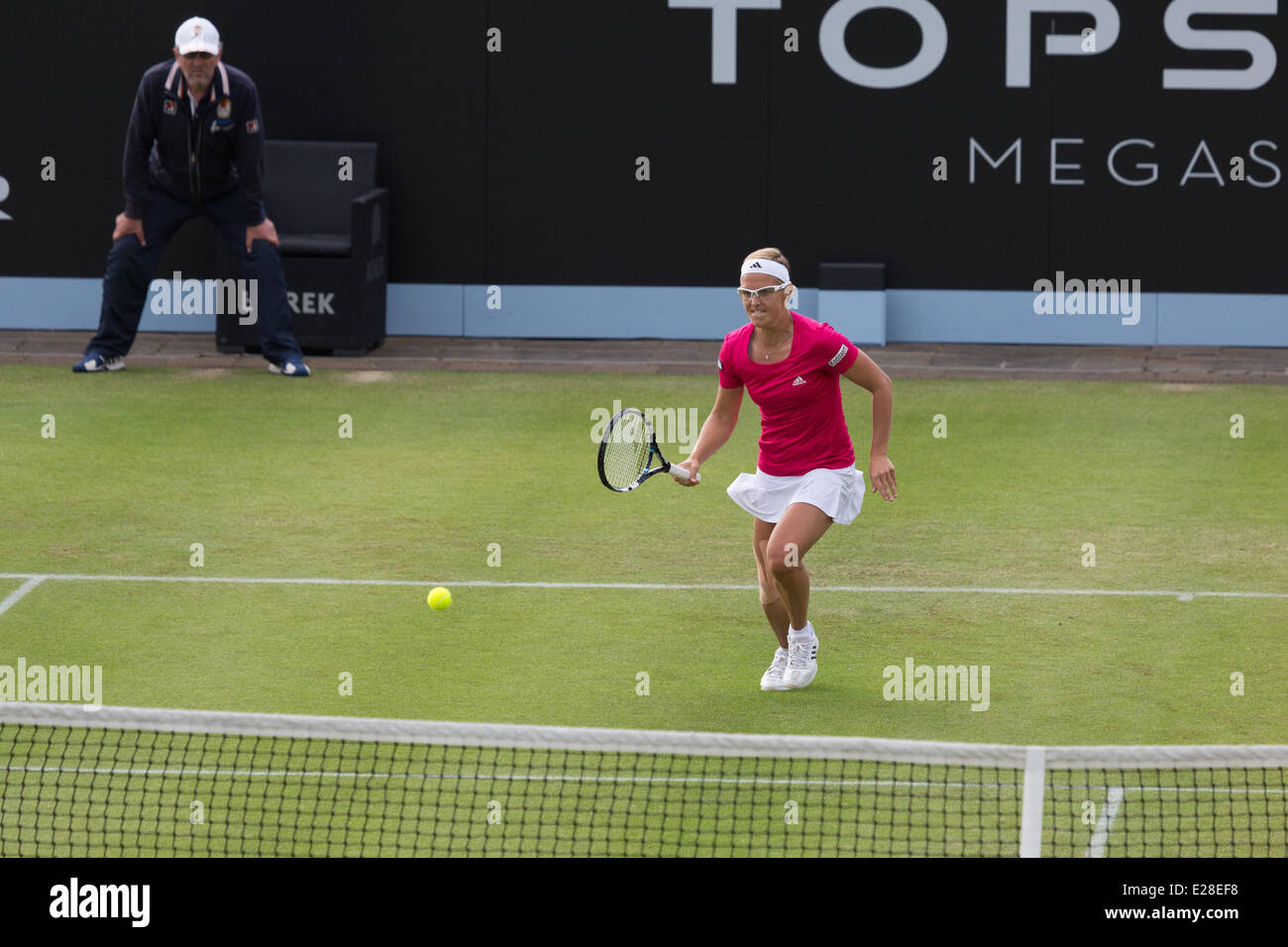 Kirsten Flipkens (BEL) in azione al WTA Topshelf Open Tennis campionati a Autotron, Rosmalen, 's-Hertogenbosch, Paesi Bassi. Credito: Gruffydd Thomas/Alamy Live News Foto Stock
