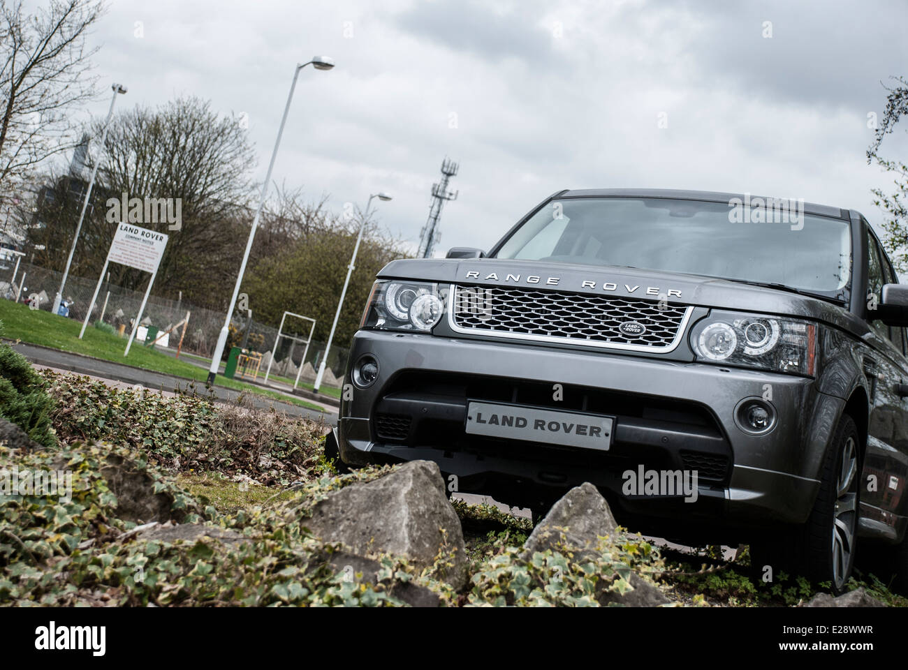 La Range Rover Sport al di fuori di Land Rover Factory Foto Stock